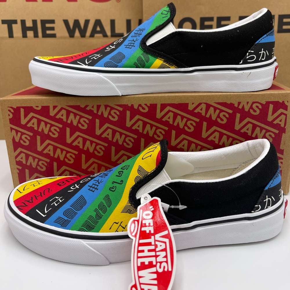 Vans Men’s Classic Slip-On (Vans
Spirit)Multi/True White Sneakers
VN0A4U38WK2 - Picture 2 of 16